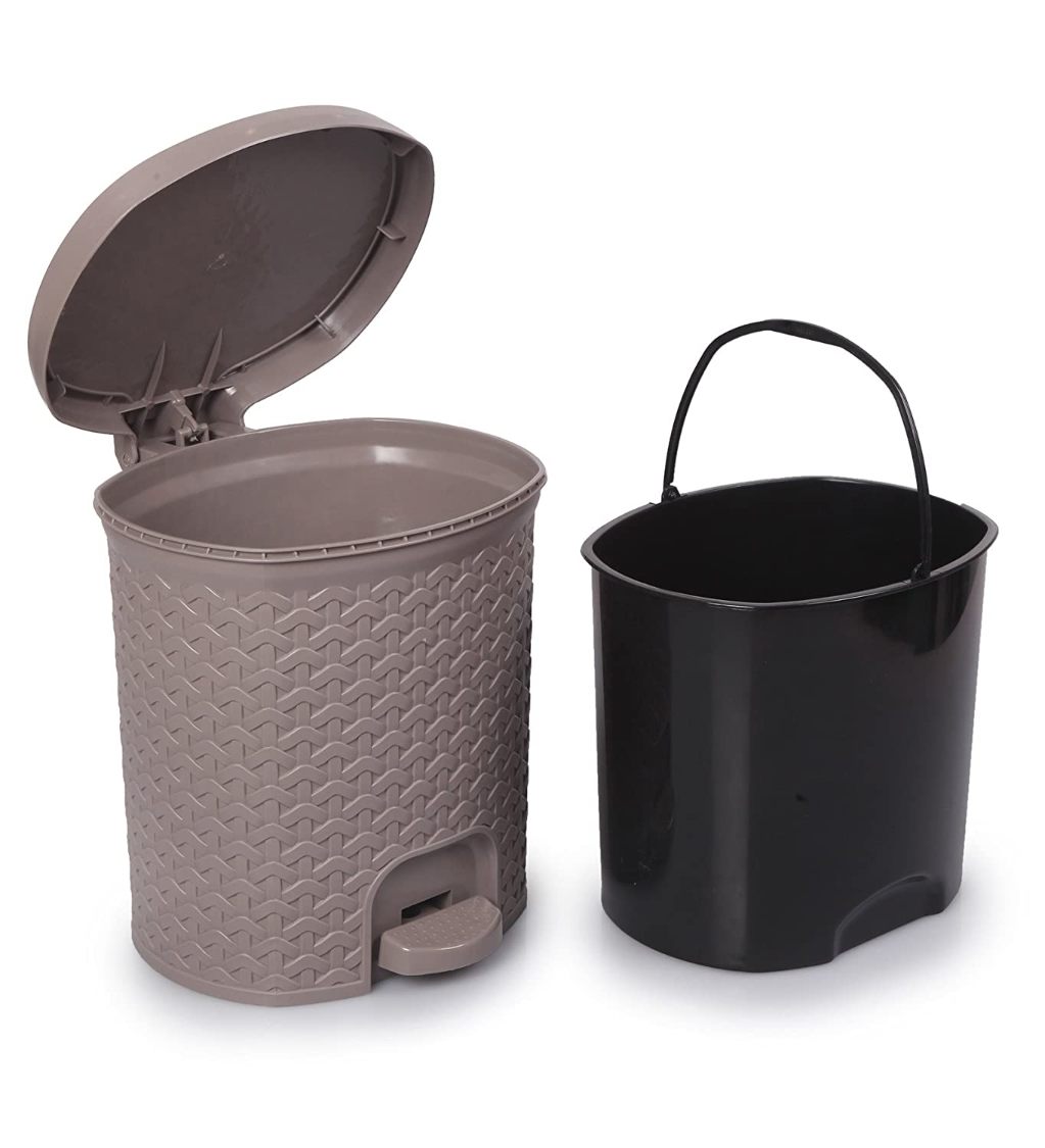 Classic Pedal Dustbin / 6 Litres