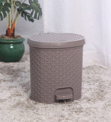 Classic Pedal Dustbin / 12 Litres